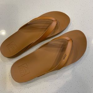 Reef Cushion Court Sandal, size 8